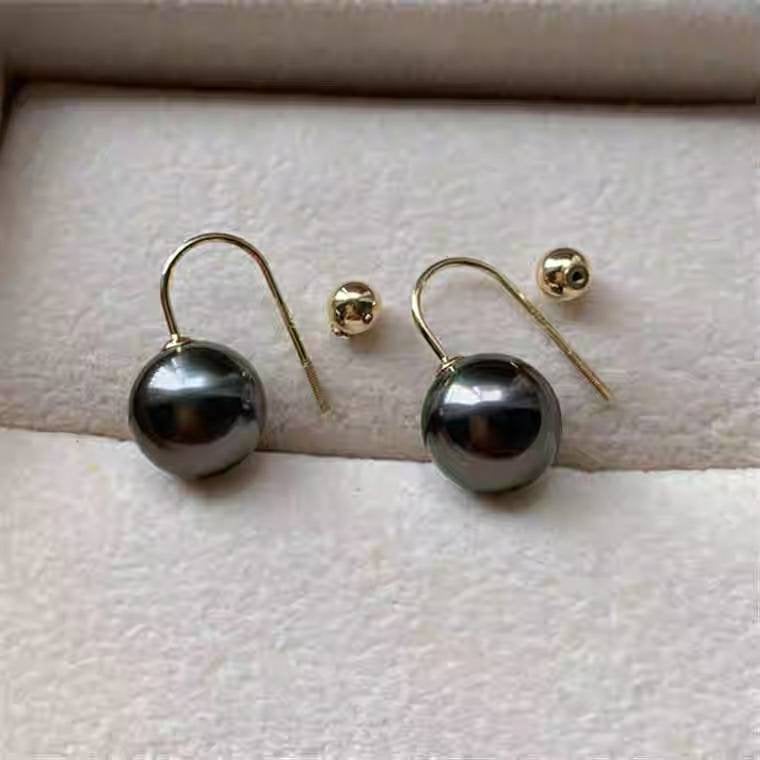 Genuine 18Kgold solid earring studs Au750 stamped gold with natural Tahitian black salt water pearls, 75% of gold