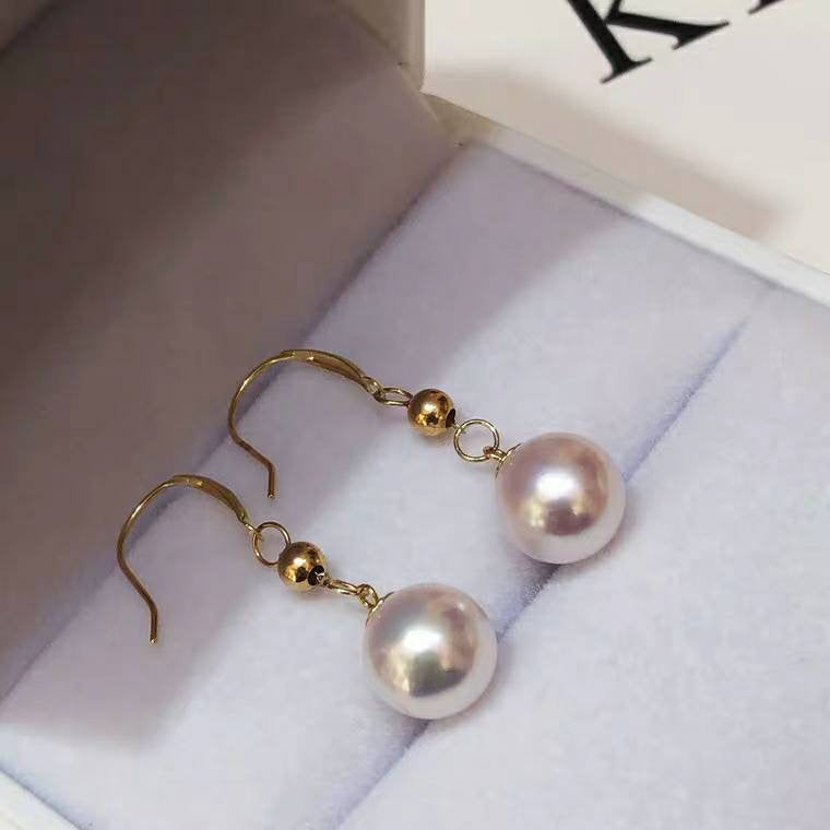 Akoya Pearl Dangle Earrings hooks,  Round AAAA Akoya Pearls 8-9mm, Natural White Color, Pink Luster, 18kt gold solid Au750, 75% of gold