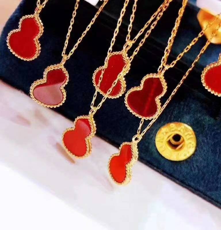 Genuine 18K rose gold solid chain, Au750 stamped gold, 18K gold solid inlaid red agate gourd pendant, butterfly, heart, clover