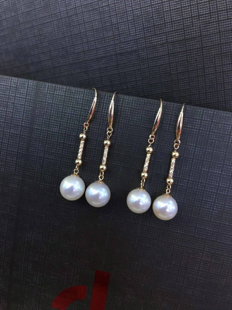 Akoya Pearl Dangle beaded Earrings hooks,  Round AAAA Akoya Pearls 8-9mm, Natural White Color,  18kt gold solid Au750, 75% of gold