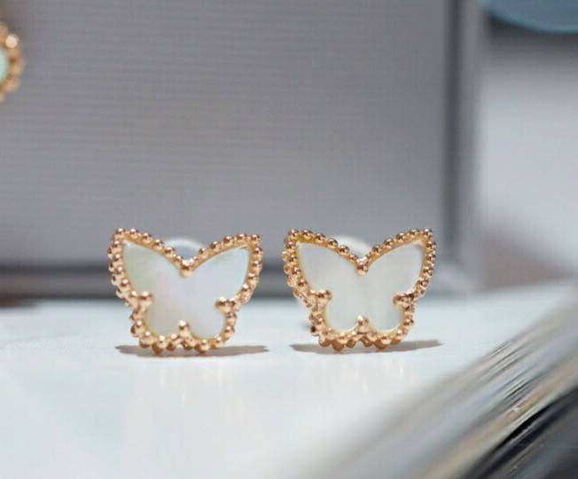 Genuine 18k gold solid butterfly earring studs. 18K gold butterfly earring,Au750 stamped,75% of gold, 18K agate, mother of pearl