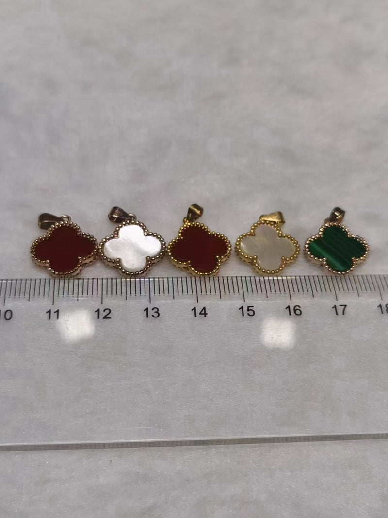 Big 15mm clover pendant, stamped Au750, 75% of gold, 18K gold big